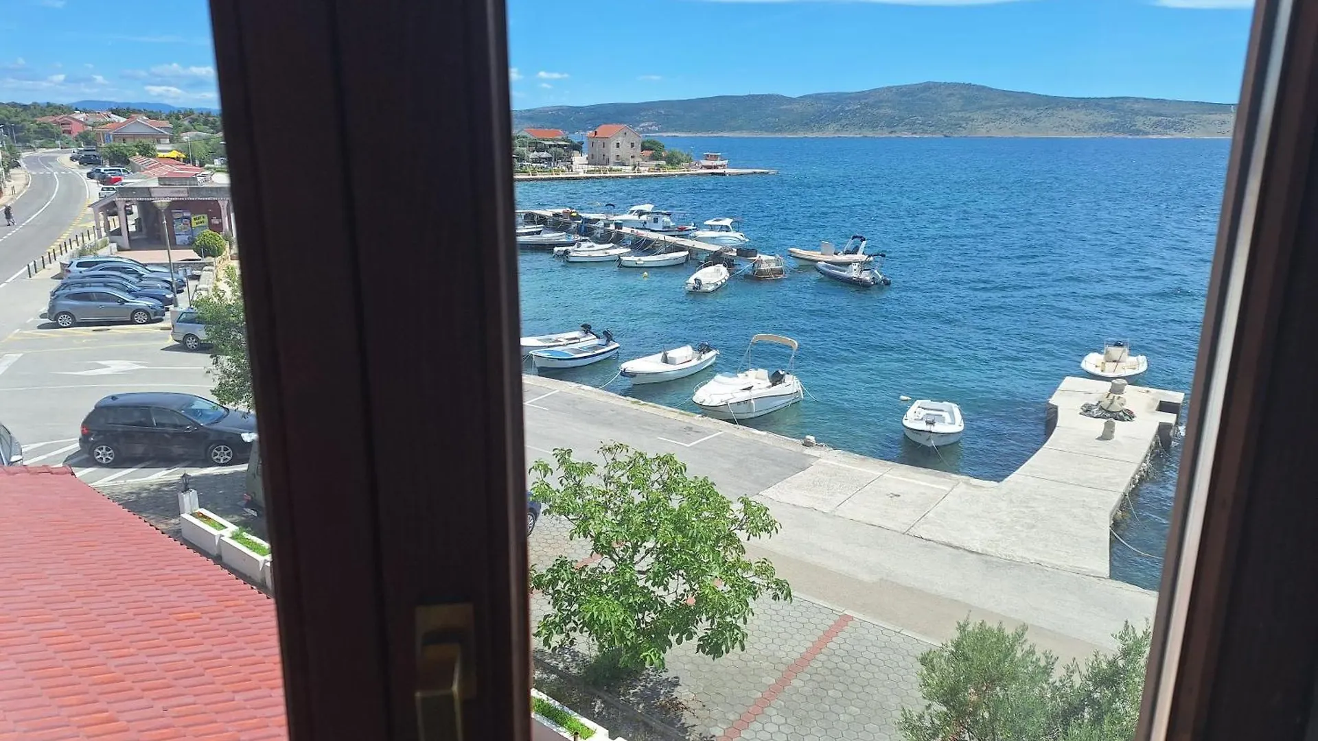 Gasthuis Rooms Retro By The Sea Starigrad Paklenica Kroatië
