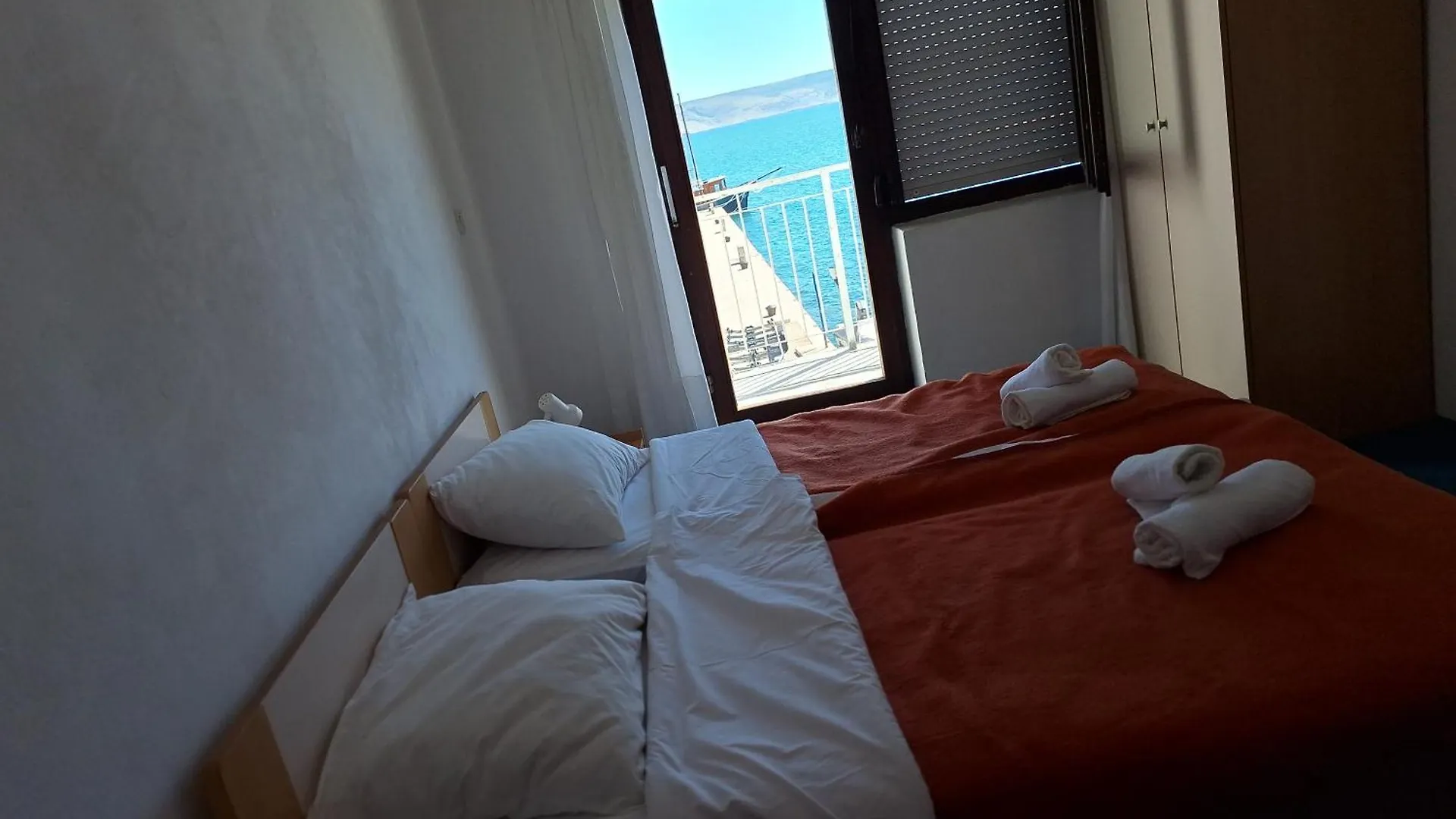 Rooms Retro By The Sea Starigrad Paklenica