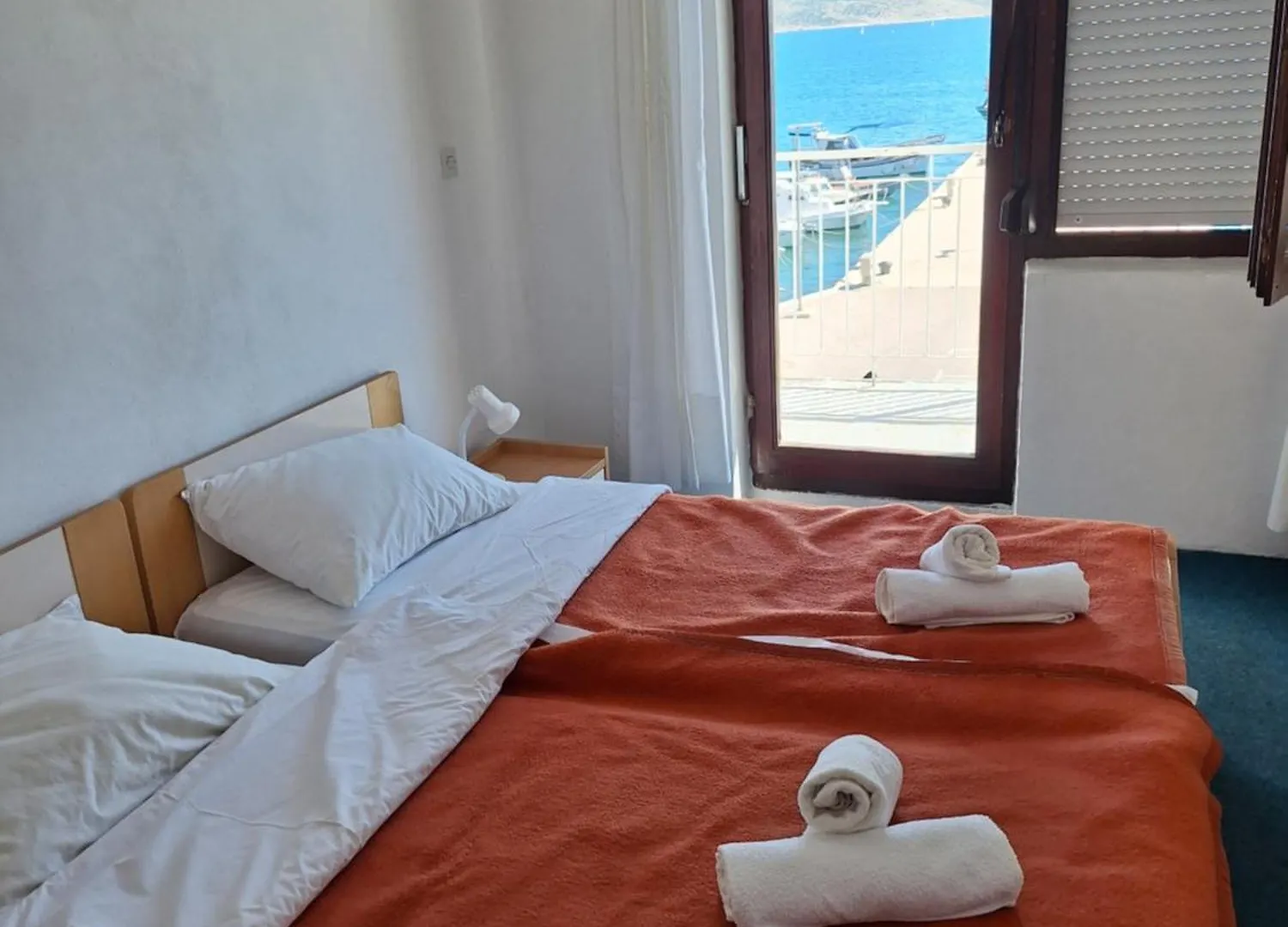 Rooms Retro By The Sea Starigrad Paklenica Gasthuis